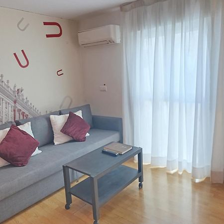 Apartamento En Huertas Madrid Luaran gambar
