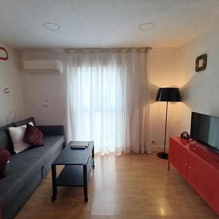 Apartamento En Huertas Madrid Luaran gambar