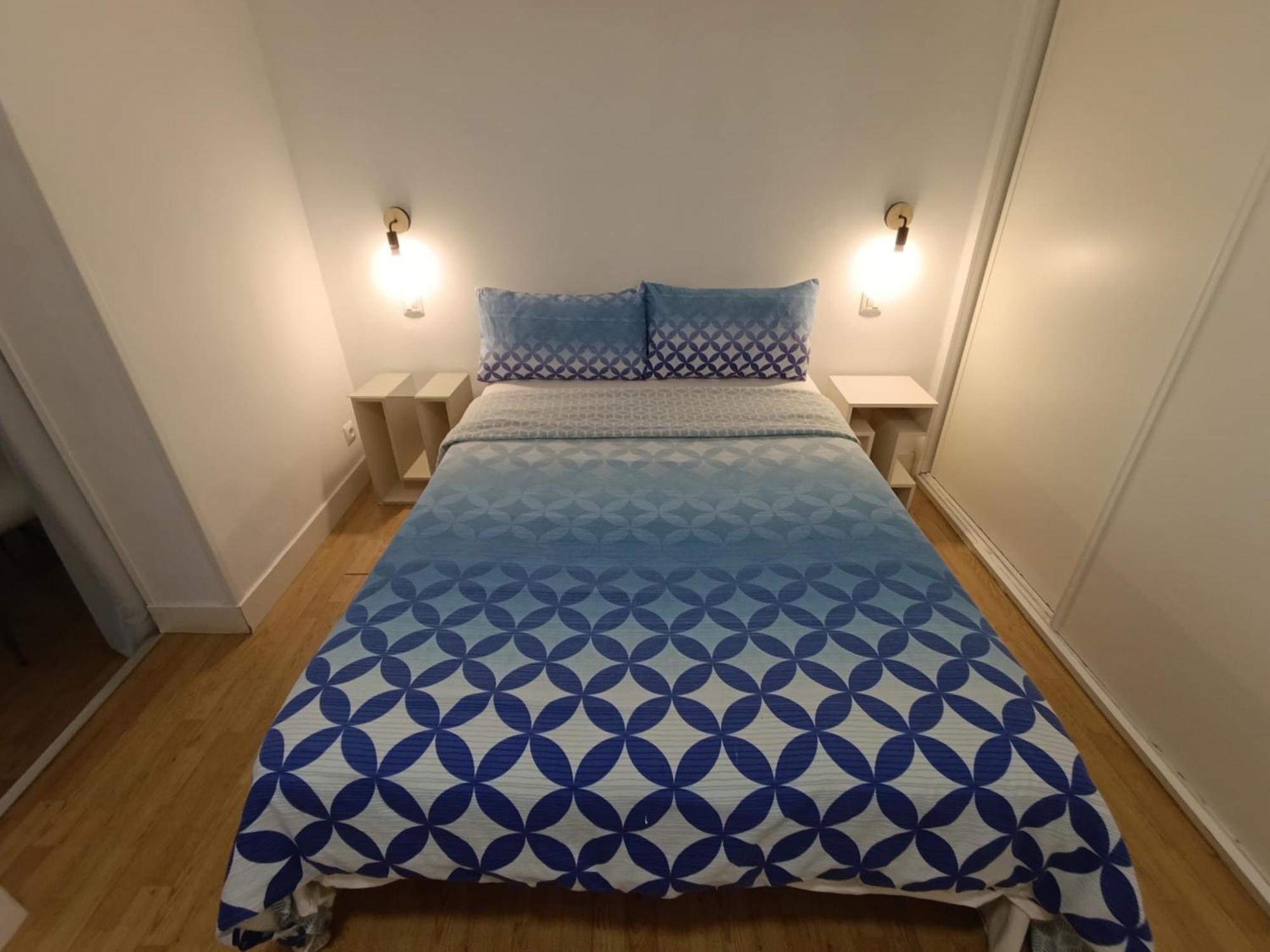 Apartamento En Huertas Madrid Luaran gambar