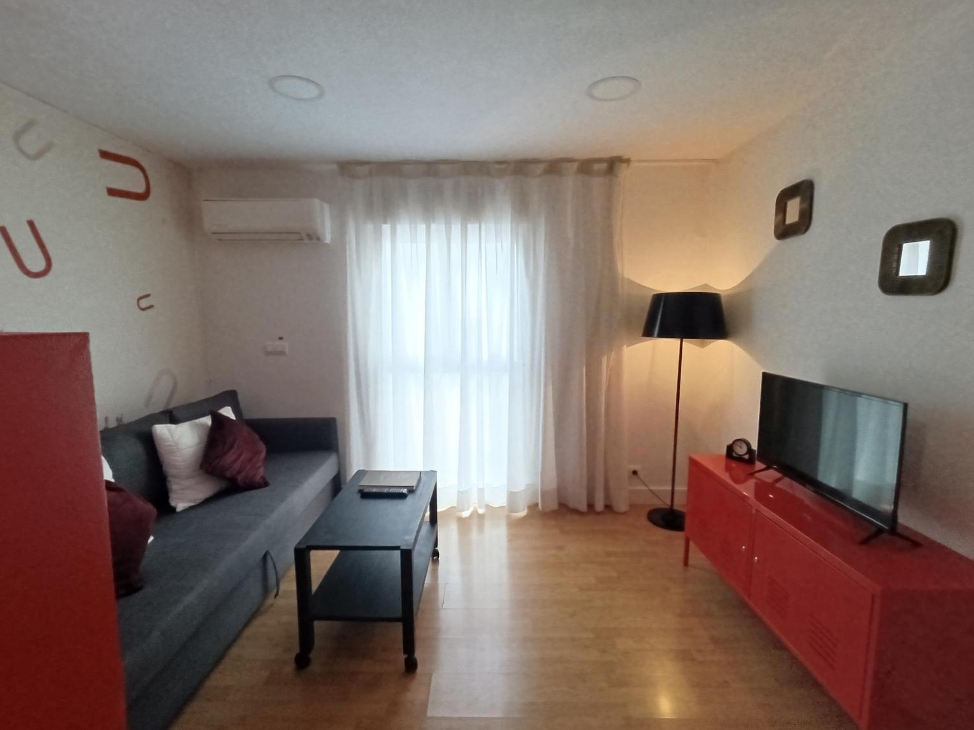 Apartamento En Huertas Madrid Luaran gambar